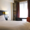 Отель Le Petit Hotel Vieux-Montreal - Saint-Paul, фото 6