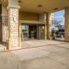 Отель Comfort Suites West Dallas - Cockrell Hill в Далласе