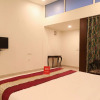 Отель White Hall By OYO Rooms, фото 14