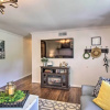 Отель Charming Country Cottage: 5 Mi to Downtown Tulsa!, фото 11