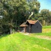 Отель Glamping 1-bed Cottage in Hellingly, фото 14