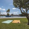Отель Fish House Flat With Pool, фото 15