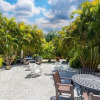 Отель Sunset Captiva Bayside 204 2 Bedroom Condo by RedAwning, фото 20
