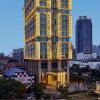 Отель Two Bedroom Premier, Fraser Residence Menteng Jakarta в Джакарте