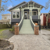 Отель Elegant and Unique Galveston Home Close to Beach, фото 1