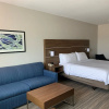 Отель Holiday Inn Express Hotel & Suites Woodland Hills, an IHG Hotel, фото 23