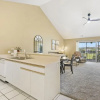 Отель Spring Creek Escape - Balcony w/ Views, фото 11