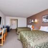 Отель Canadas Best Value Inn Valemount, фото 5