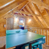 Отель Cabin w/ Hot Tub ~ 6 Mi to Downtown Gatlinburg!, фото 15