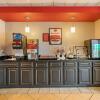 Отель Econo Lodge & Suites Granite City, фото 15