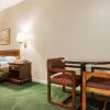 Отель Econo Lodge & Suites Granite City, фото 3