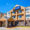 Отель Comfort Inn & Suites Coralville - Iowa City near Iowa River Landing, фото 30