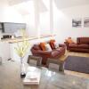 Отель Lower Gill Gardens Penthouse в Улверстоне