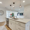 Отель Charles Town Townhome: 9 Mi to Harpers Ferry, фото 11