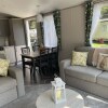 Отель 2 bed Caravan With Hot Tub Located in Percy Wood, фото 14