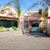 Отель Casa Nostra Hotel, фото 1