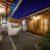 Отель Gaeunchae Hanok Guesthouse Jeonju, фото 2