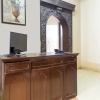 Отель OYO 27653 Savoy Suites, фото 9