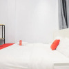 Отель RedDoorz @ CBD Polonia Medan, фото 6