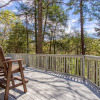 Отель Bear Creek Cabin 2 Bedroom Cabin by Redawning, фото 14