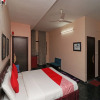 Отель OYO 28336 Hotel Girish, фото 40