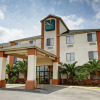Отель Quality Inn & Suites, фото 1
