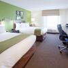 Отель Holiday Inn Express Hotel & Suites Rogers, an IHG Hotel, фото 2