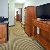 Отель Holiday Inn Express Hotel & Suites Fredericksburg, an IHG Hotel, фото 4