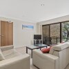 Отель Nicholli, Bay Parklands, Unit 30/2 Gowrie Ave, фото 4