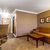 Отель Comfort Inn & Suites Redwood Country, фото 13