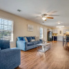 Отель Lasalle - 2D · Spacious Gated Apartment w/ Off Street Parking!, фото 12