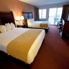 Отель Comfort Suites Mackinaw City, фото 27