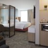Отель SpringHill Suites by Marriott East Lansing University Area, фото 3