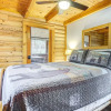 Отель Cozy Family Cabin w/ Hot Tub ~ 4 Mi to Dollywood!, фото 15