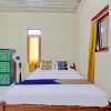 Отель SPOT ON 92930 Syifa Guest House Syariah, фото 5