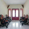 Отель OYO 2421 Joglo Guest House Syariah, фото 4