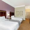 Отель La Quinta Inn & Suites Cleburne в Клиберне
