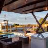 Отель Villa Namu Beach House Suites, фото 13