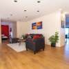 Отель Character 4BR Home - Seaview - Skyline - Hot tub, фото 2