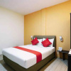 Отель Blitz Hotel Batam Near Sultan Mahmud Ri'ayat Shah Mosque, фото 3