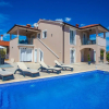 Отель Beautiful Newly Built Holiday House With two Separate Units With Private Pool, фото 17