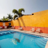 Отель OYO Hotel Villas De San Miguel Media Luna, фото 12