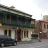 Отель Adelaide's Shakespeare Backpackers International Hostel в Аделаиде