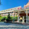 Отель Xuedu Hotel, фото 1