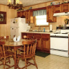 Отель Whispering Creek Cabin - 2 Br Cabin, фото 7