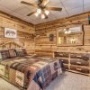 Отель The Wildlife Lodge - Great Location! Close To Tanger Outlets! 5 Bedroom Cabin by RedAwning, фото 9