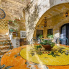Отель Studio w Courtyard in a Traditional Country Home, фото 10