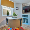 Отель New Seaside Patio | Private Patio | Stones throw from the Seafront, фото 2