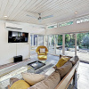 Отель Wine Country Getaway! Modern Three-unit 2 Bedroom Cottage, фото 12