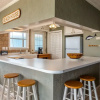 Отель Bay Dream Believer - 853 Desoto Dr Both Sides 6 Bedroom Home by RedAwning, фото 17